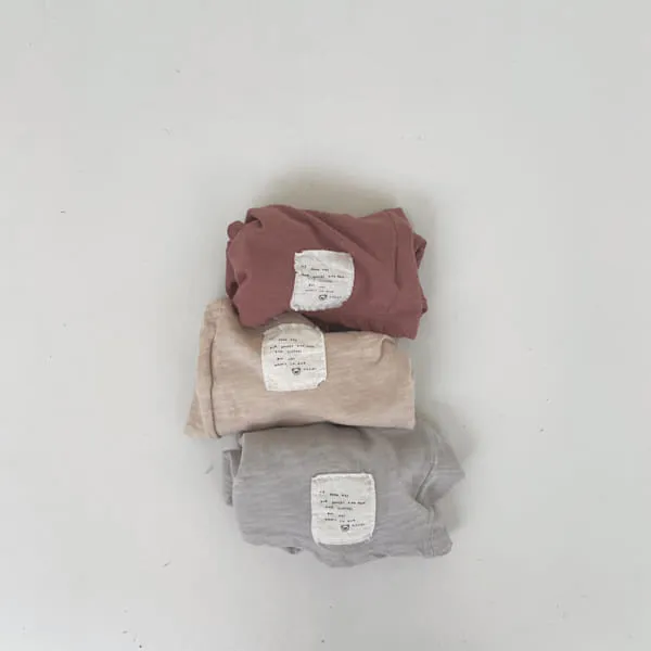 Baby Dagger Tee