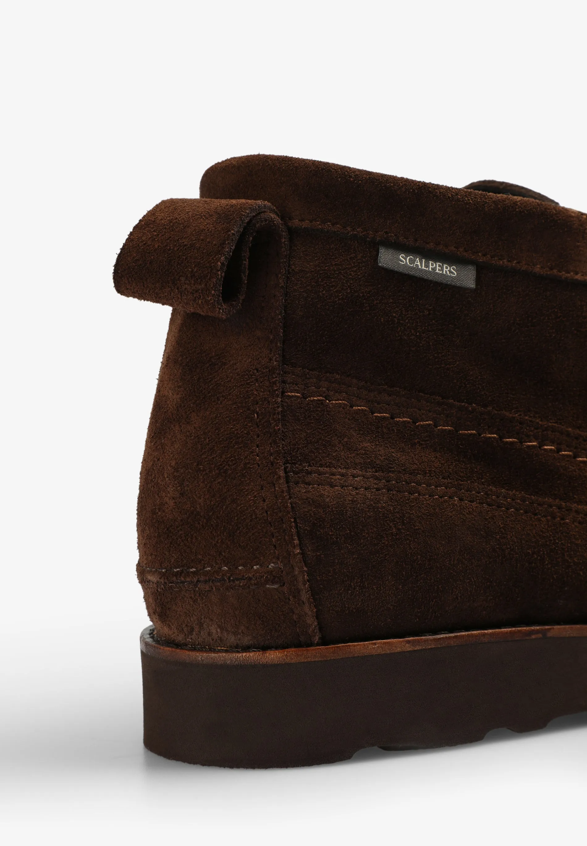 BOTAS DE CAMURÇA COM ATACADORES
