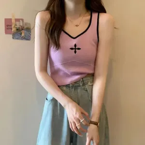 Chic Sleeveless Top with Delicate Emblem for Y2K Fashion