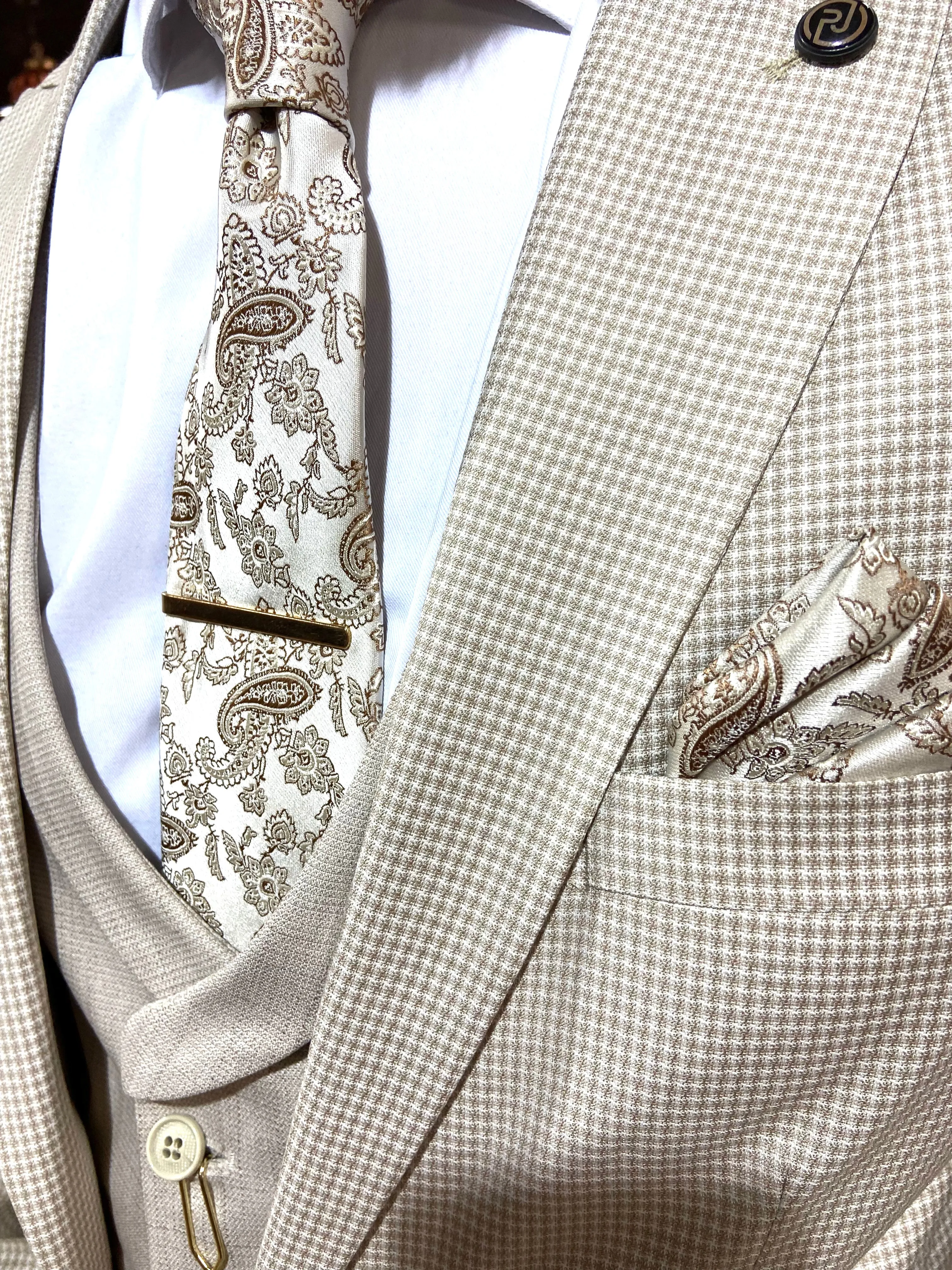 Cooper 2 - Cream 3 Piece Suit