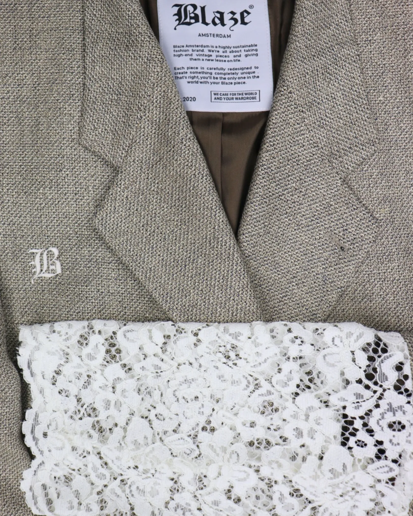 FITTED LACE BLAZE