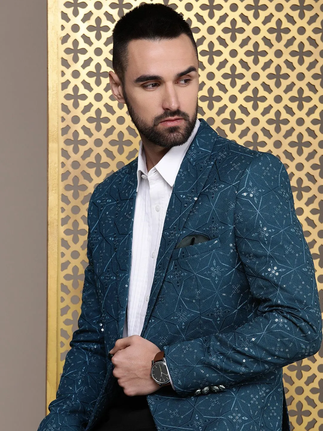 House of Pataudi Sequinned Tailored Fit Single-Breasted Blazers