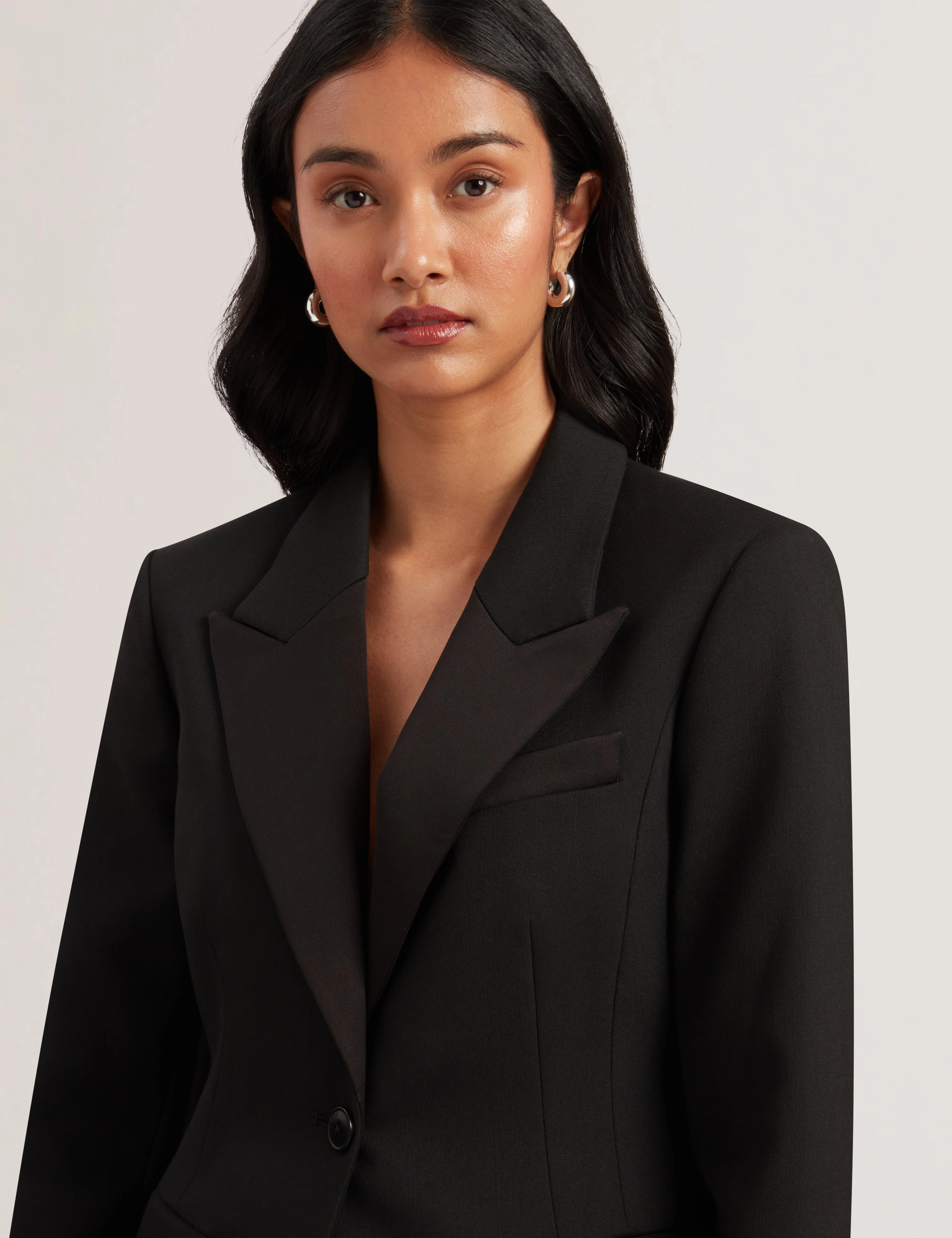 Jingu Contrast Satin Hourglass Tailored Blazer Black