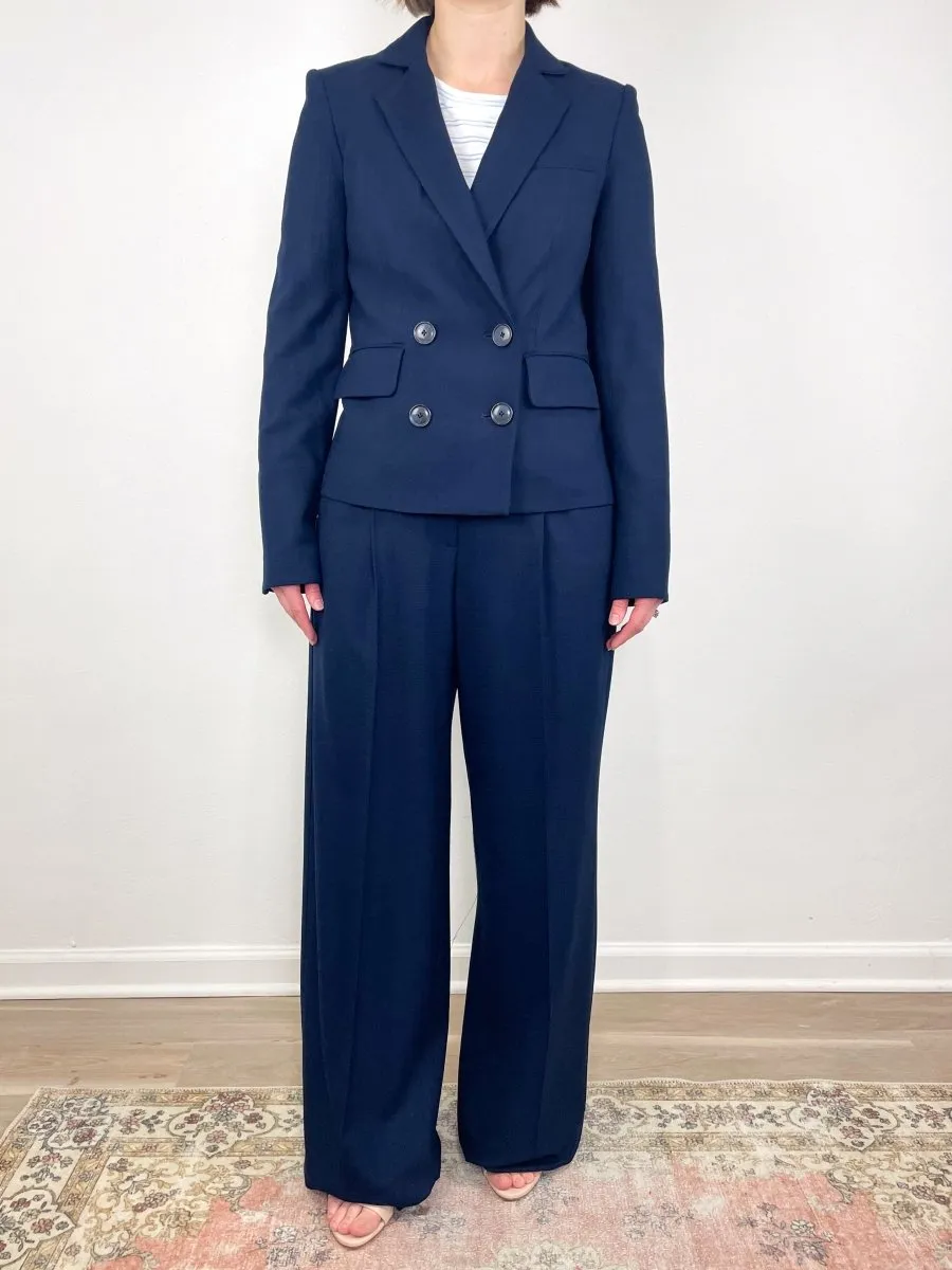 Kona Dickey Jacket in Navy
