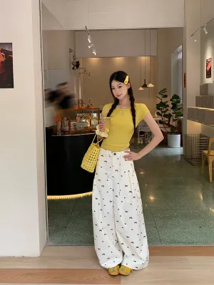 loose wide-leg pants