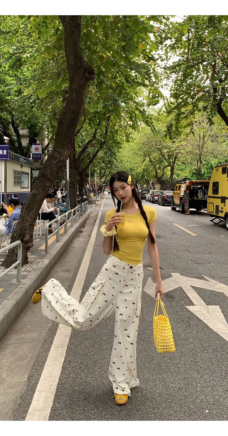 loose wide-leg pants