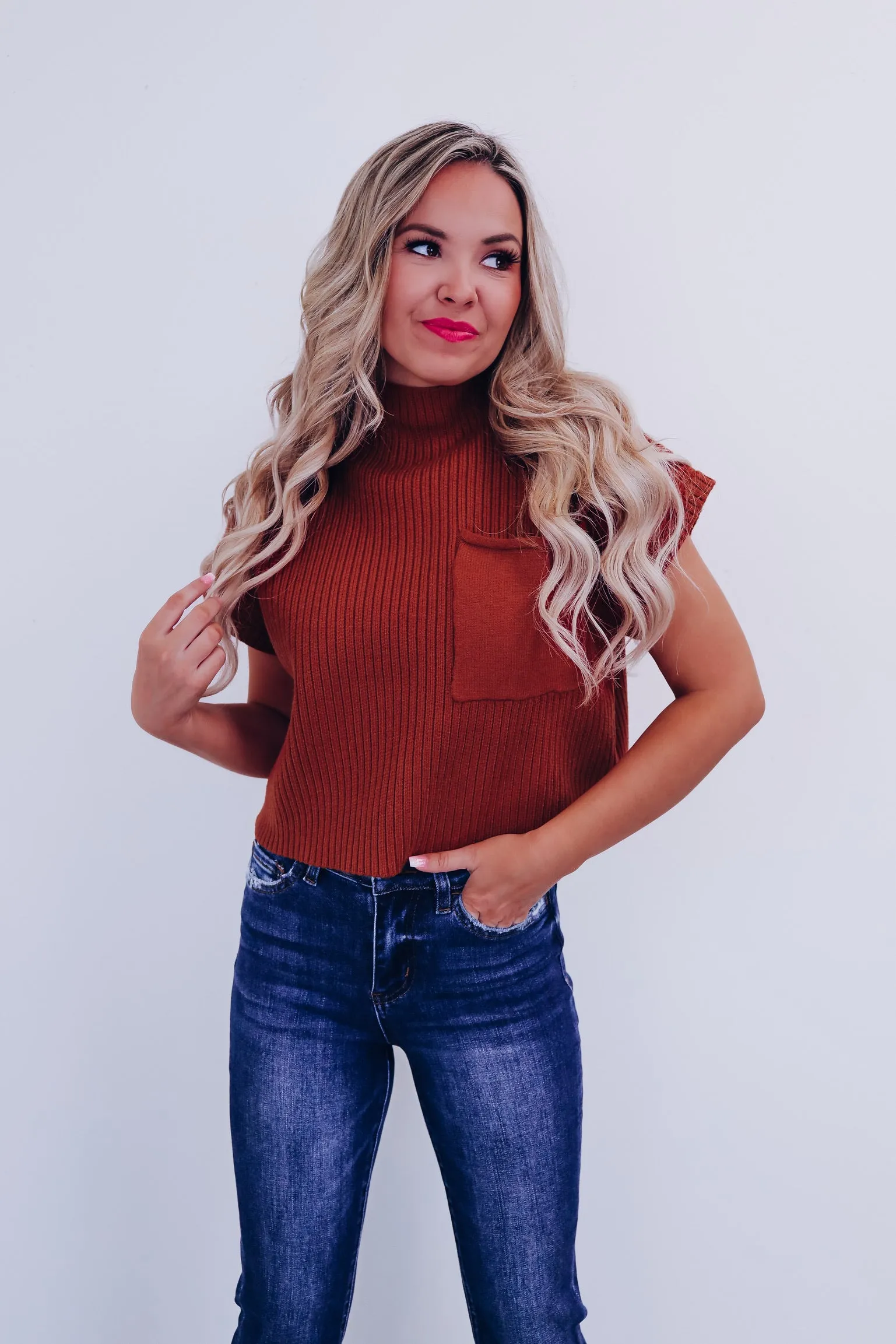 Maysen Mock Neck Cropped Sweater - Rust
