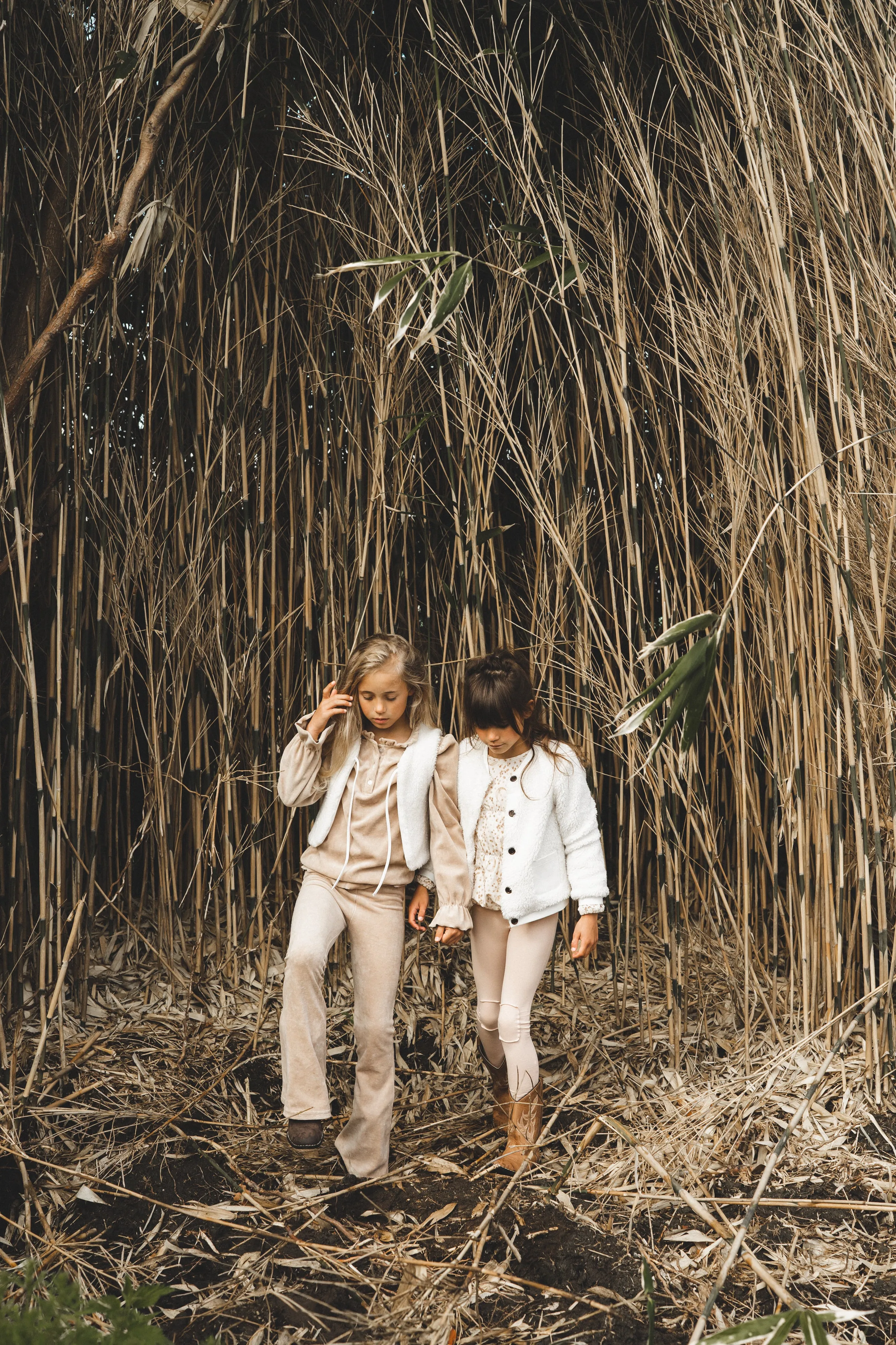 NAVY NATURAL VELVET FLARES SAND