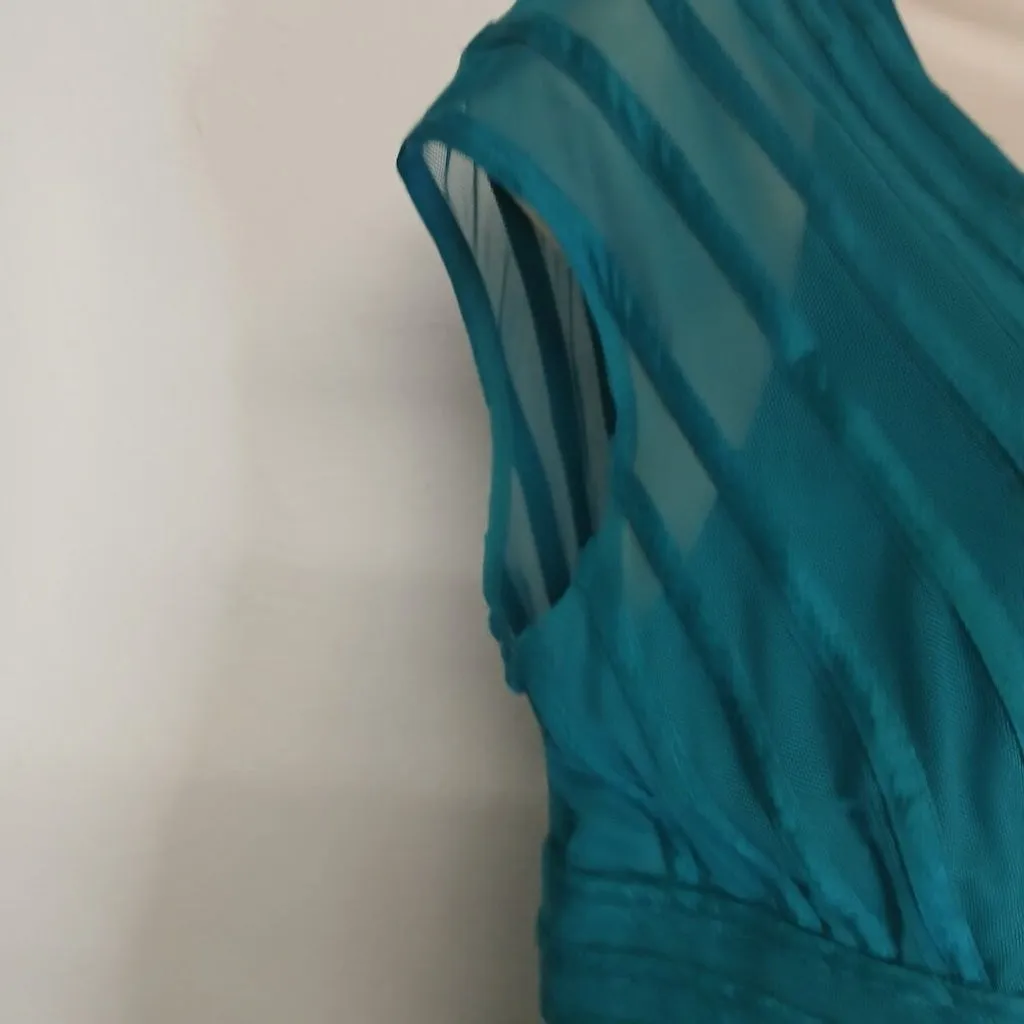 NWT Adrianna Papell Turquoise Crisscross Shutter Pleat Cocktail dress Size 8