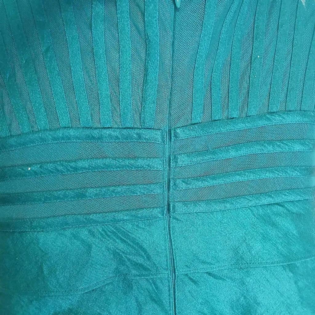 NWT Adrianna Papell Turquoise Crisscross Shutter Pleat Cocktail dress Size 8