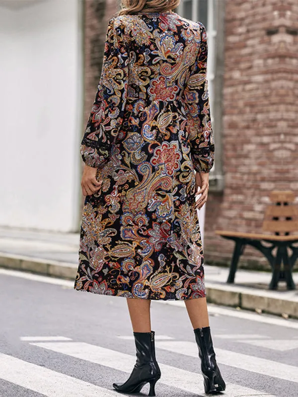 Paisley Print Midi Dress with V-Neck Lace Trim