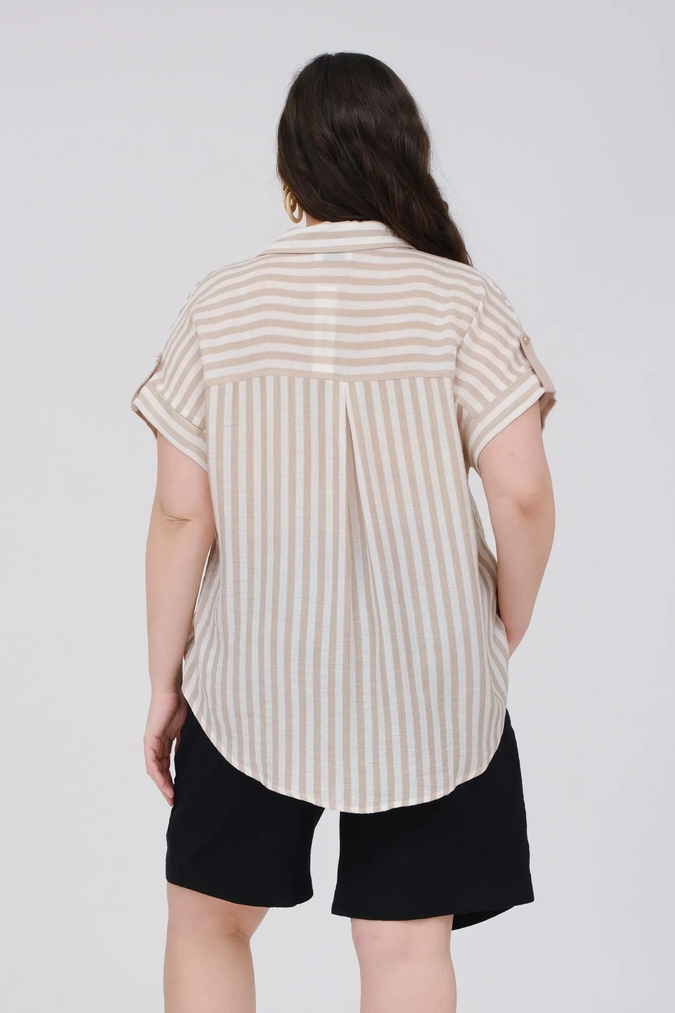 PLUS STRIPE SHORT TAB SLEEVE BUTTON DOWN