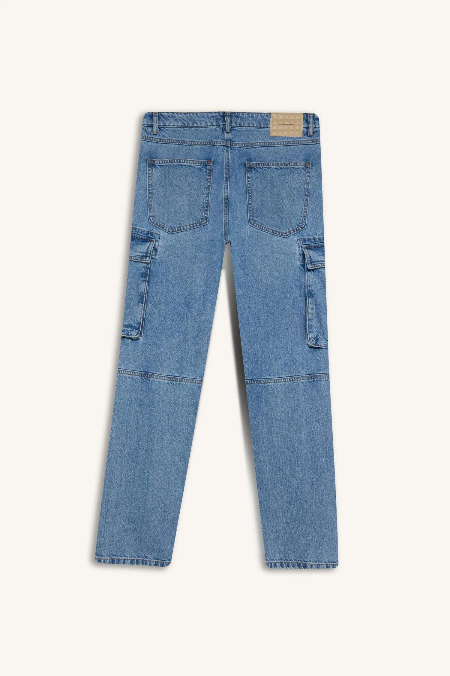 Relax Fit Wide Leg Jeans