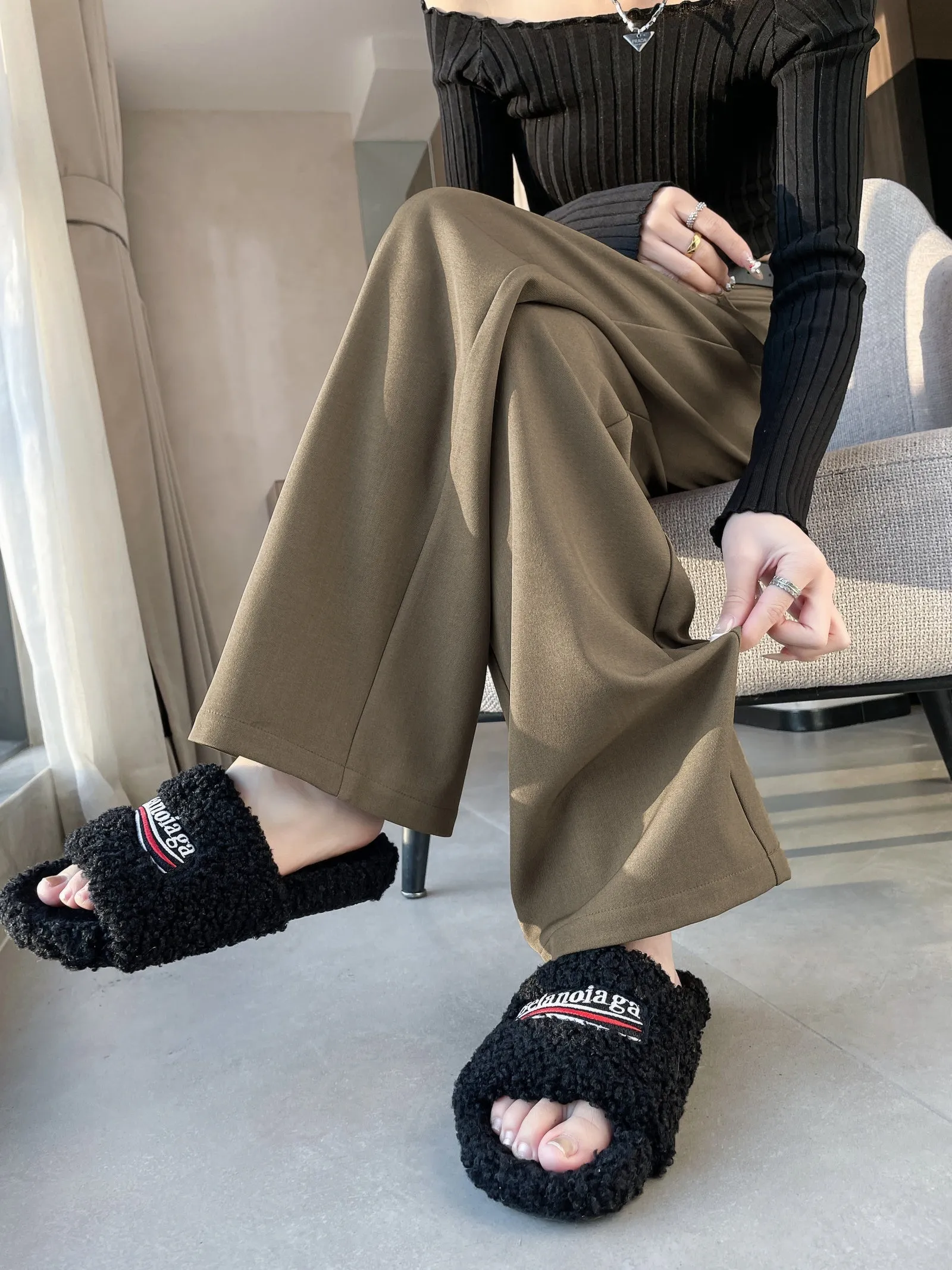 Slim Fit and Fashionable Pleated Pants for Women