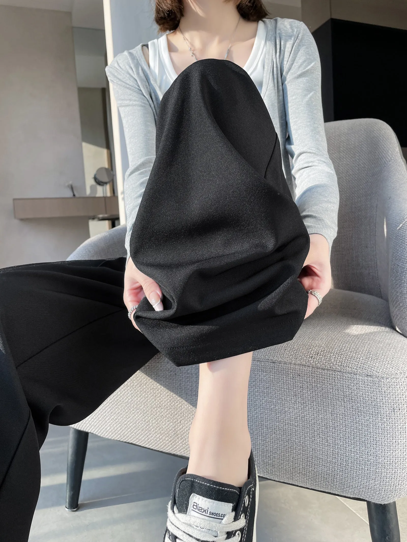Slim Fit and Fashionable Pleated Pants for Women