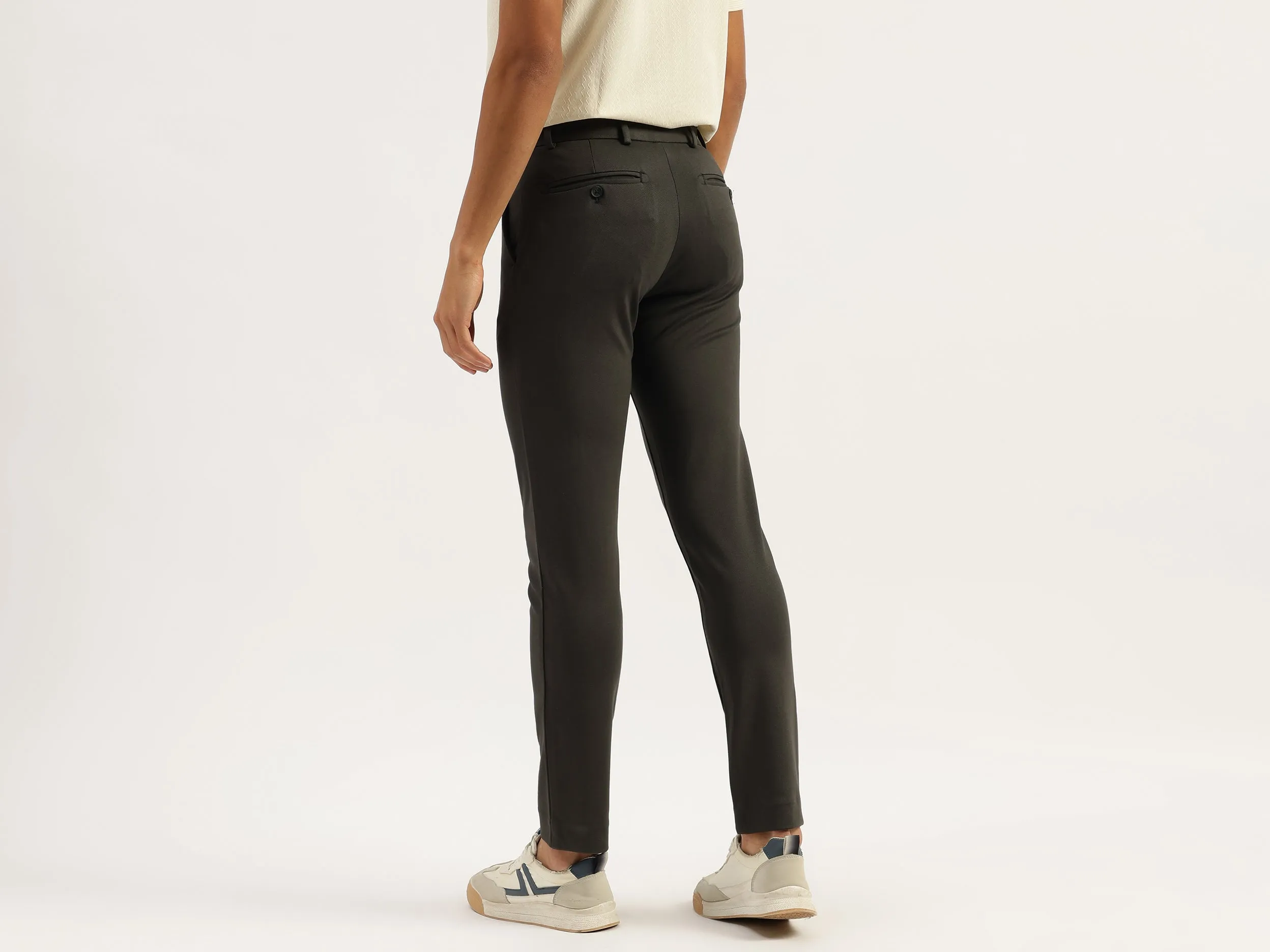 Solid Slim Fit Diagonal Twill Knit Trousers