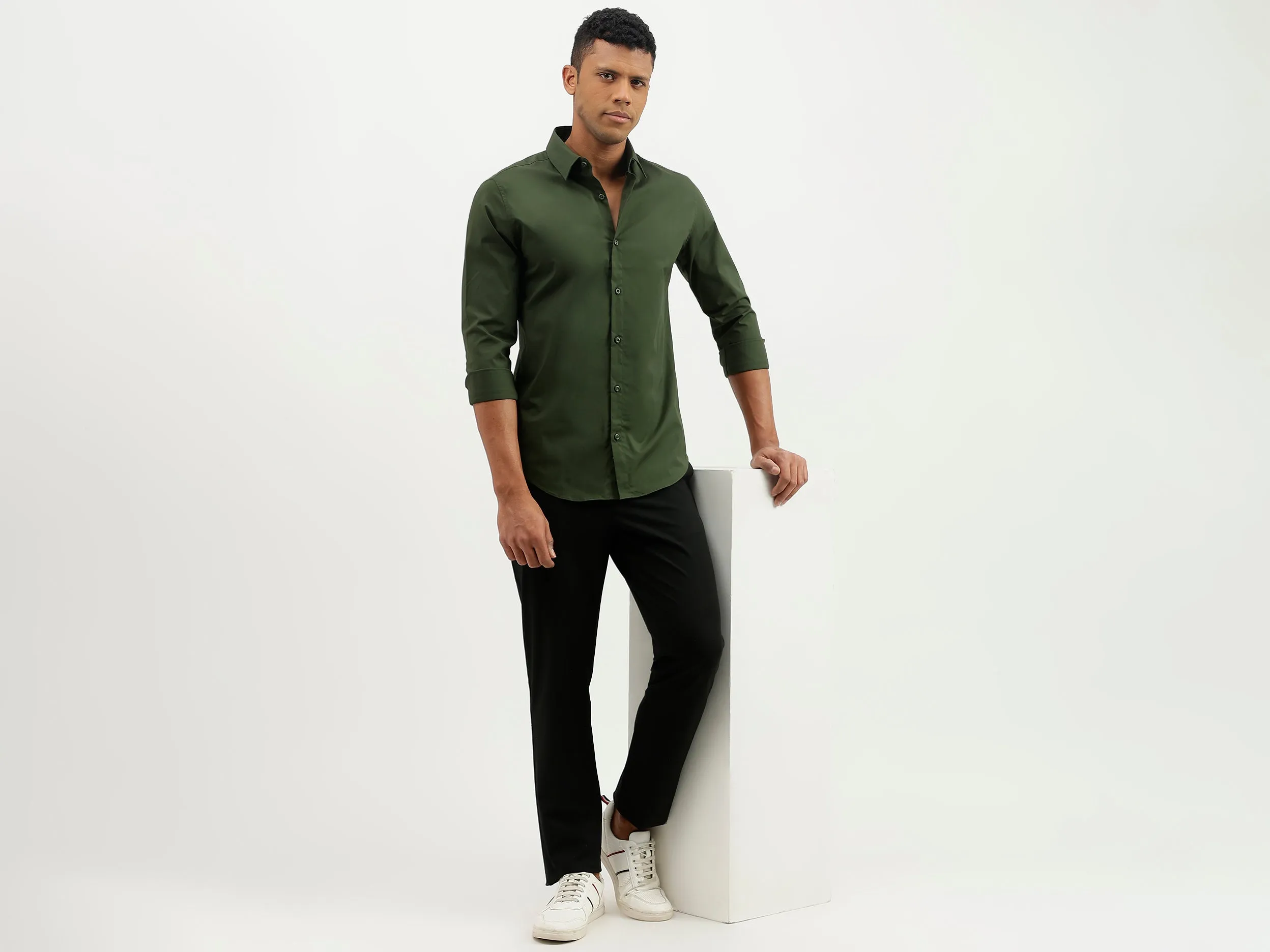 Solid Slim Fit Trousers