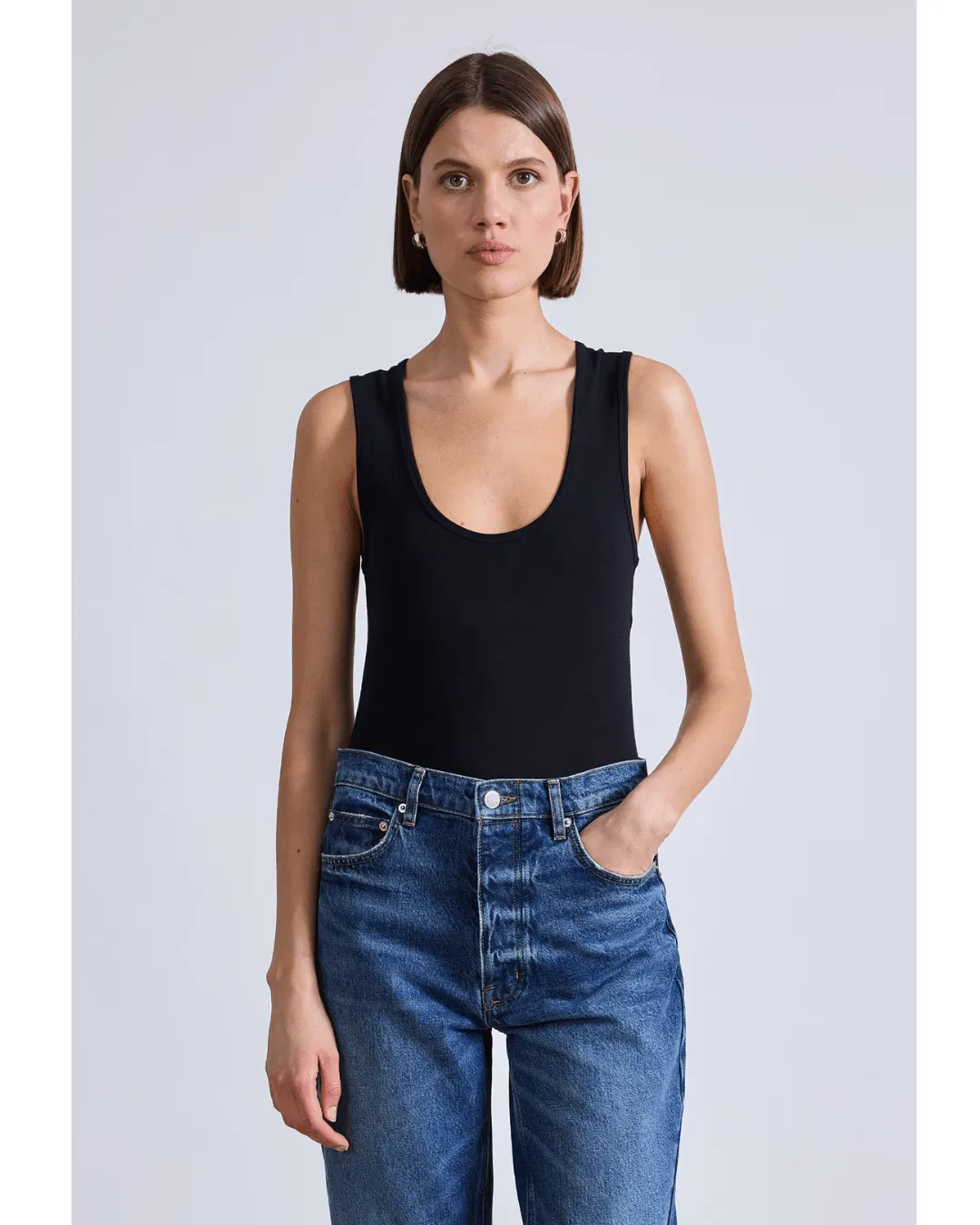 URI LOW-CUT TANK