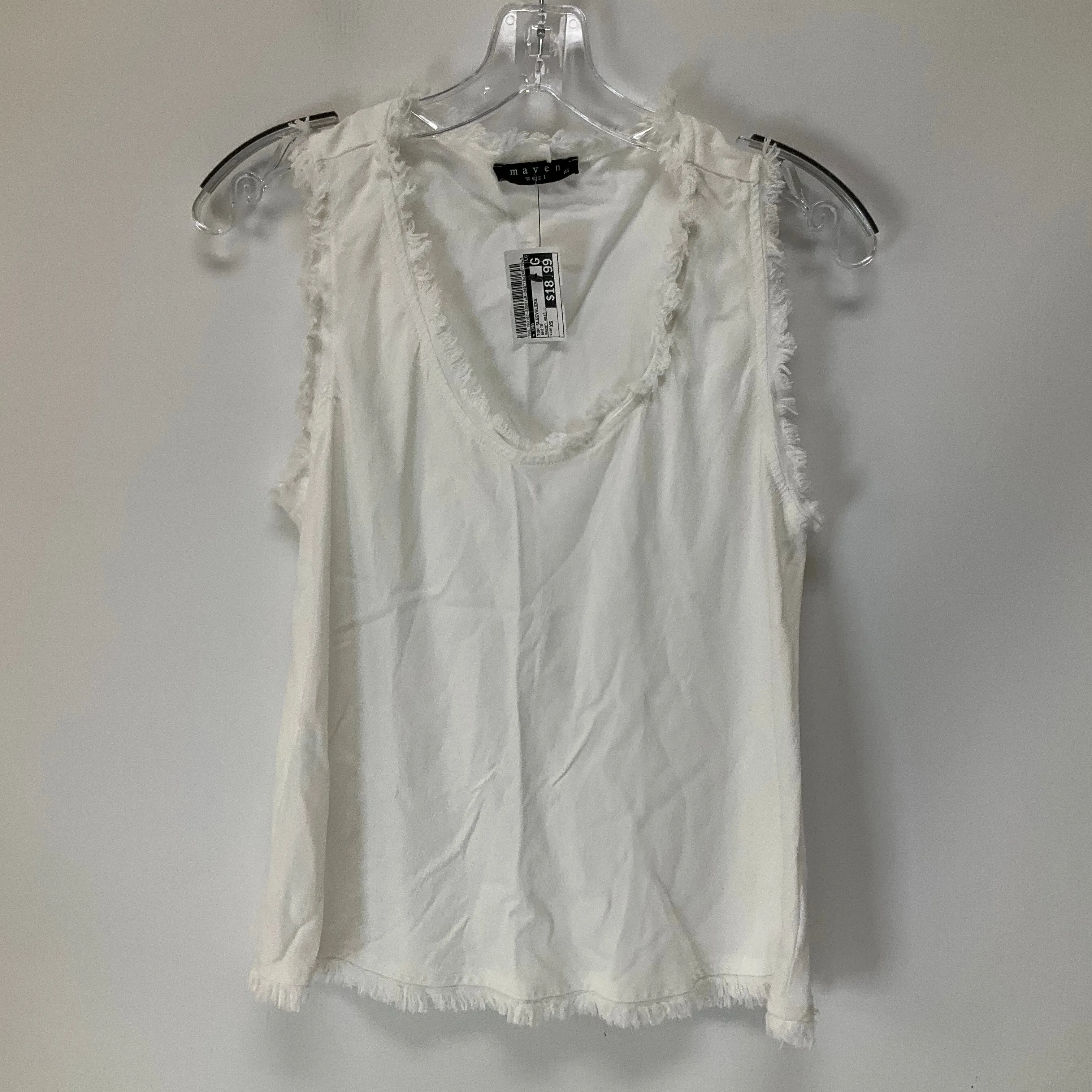 White Top Sleeveless Cma, Size Xs