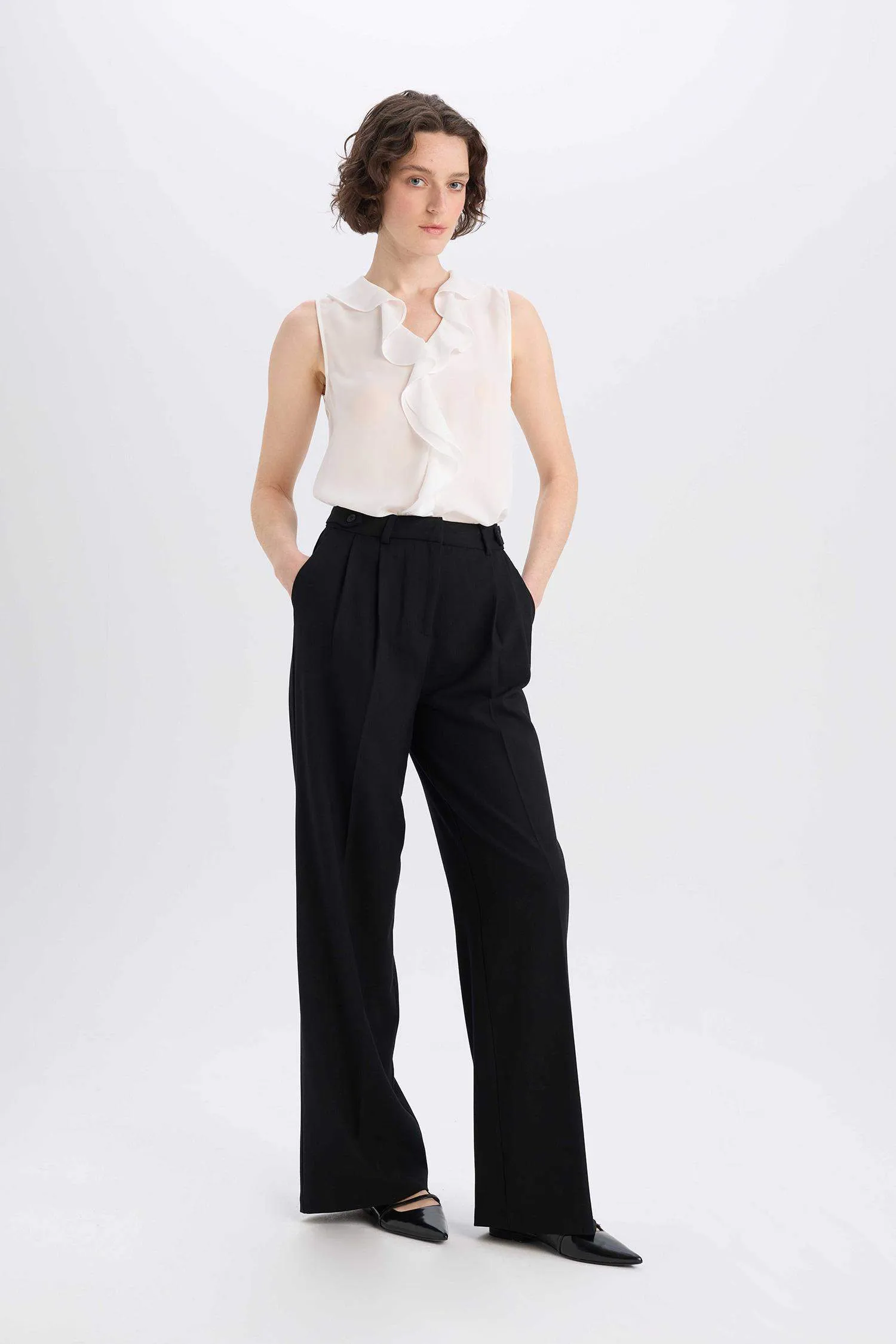 Wide Leg Zippered High Waist Trousers