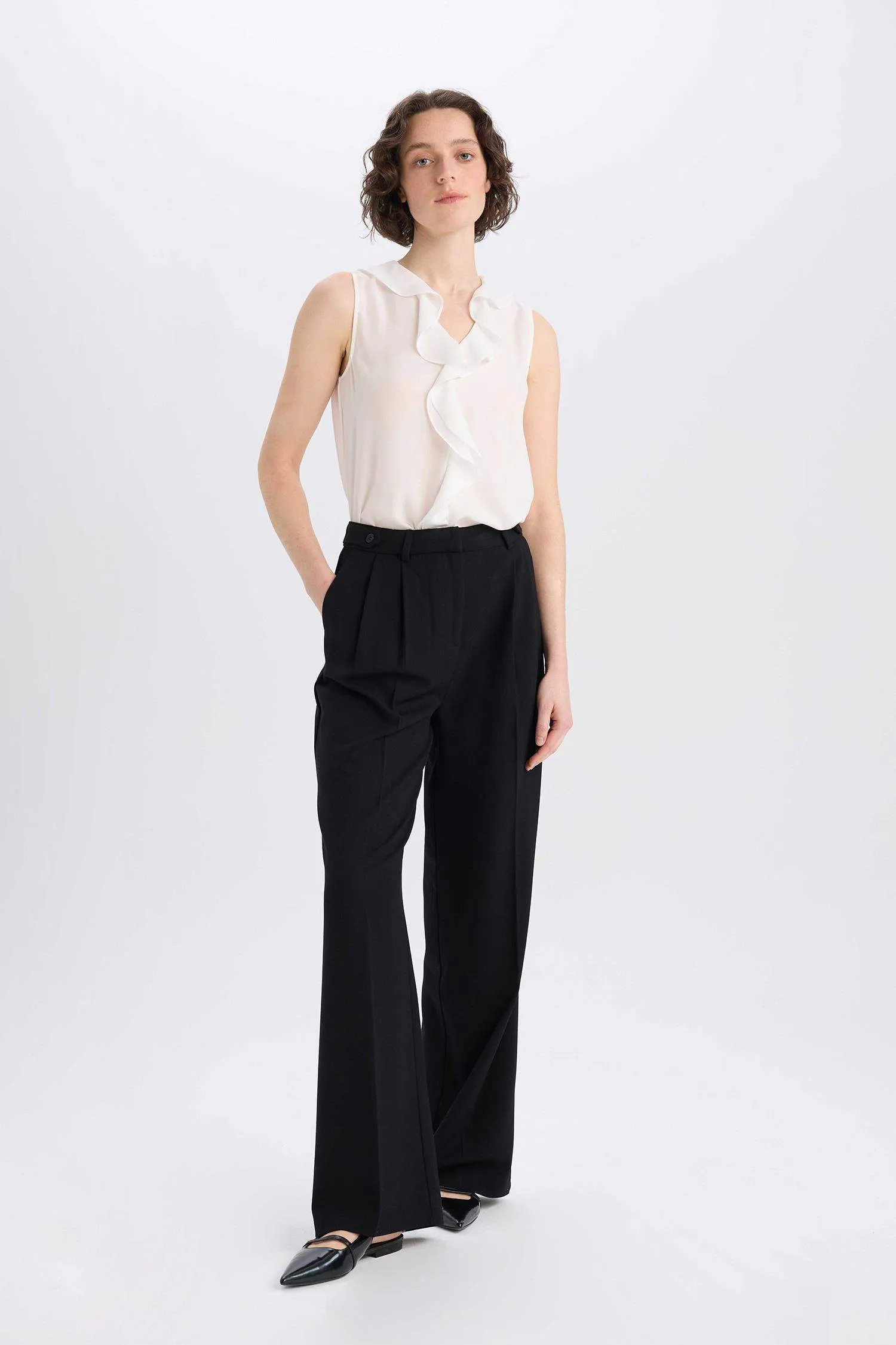 Wide Leg Zippered High Waist Trousers