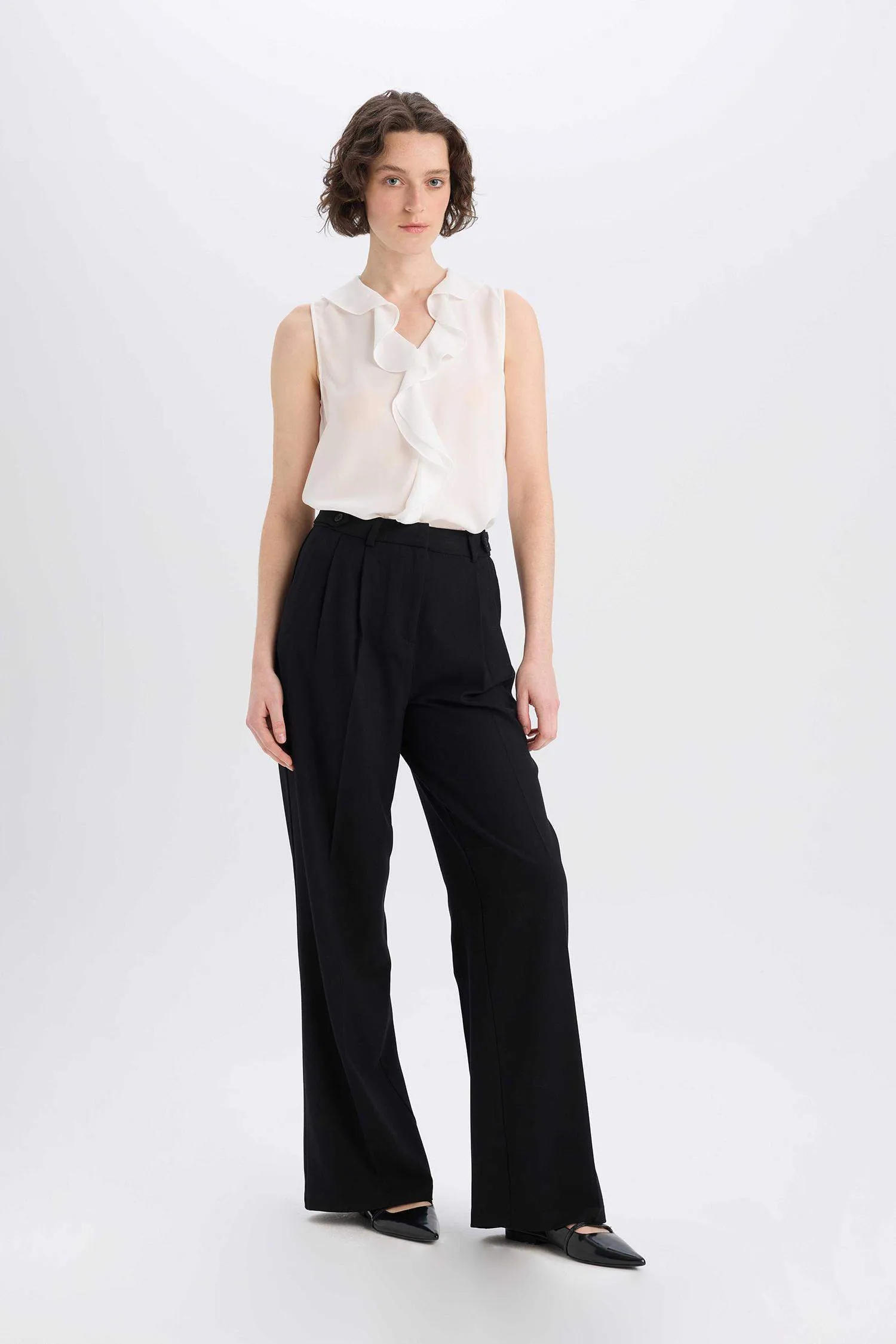 Wide Leg Zippered High Waist Trousers