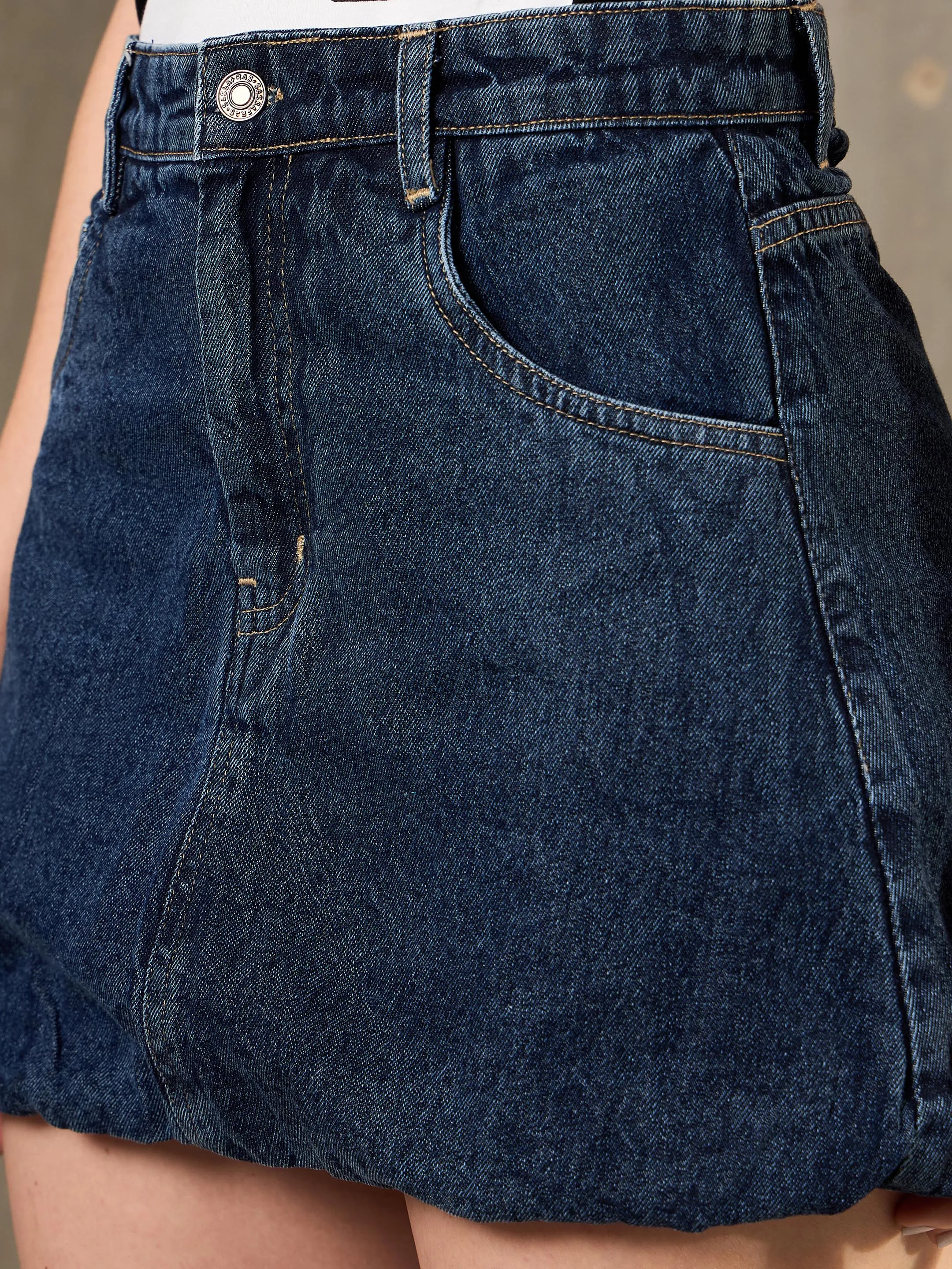 Women Blue Washed Denim Balloon Hem Short Skirt