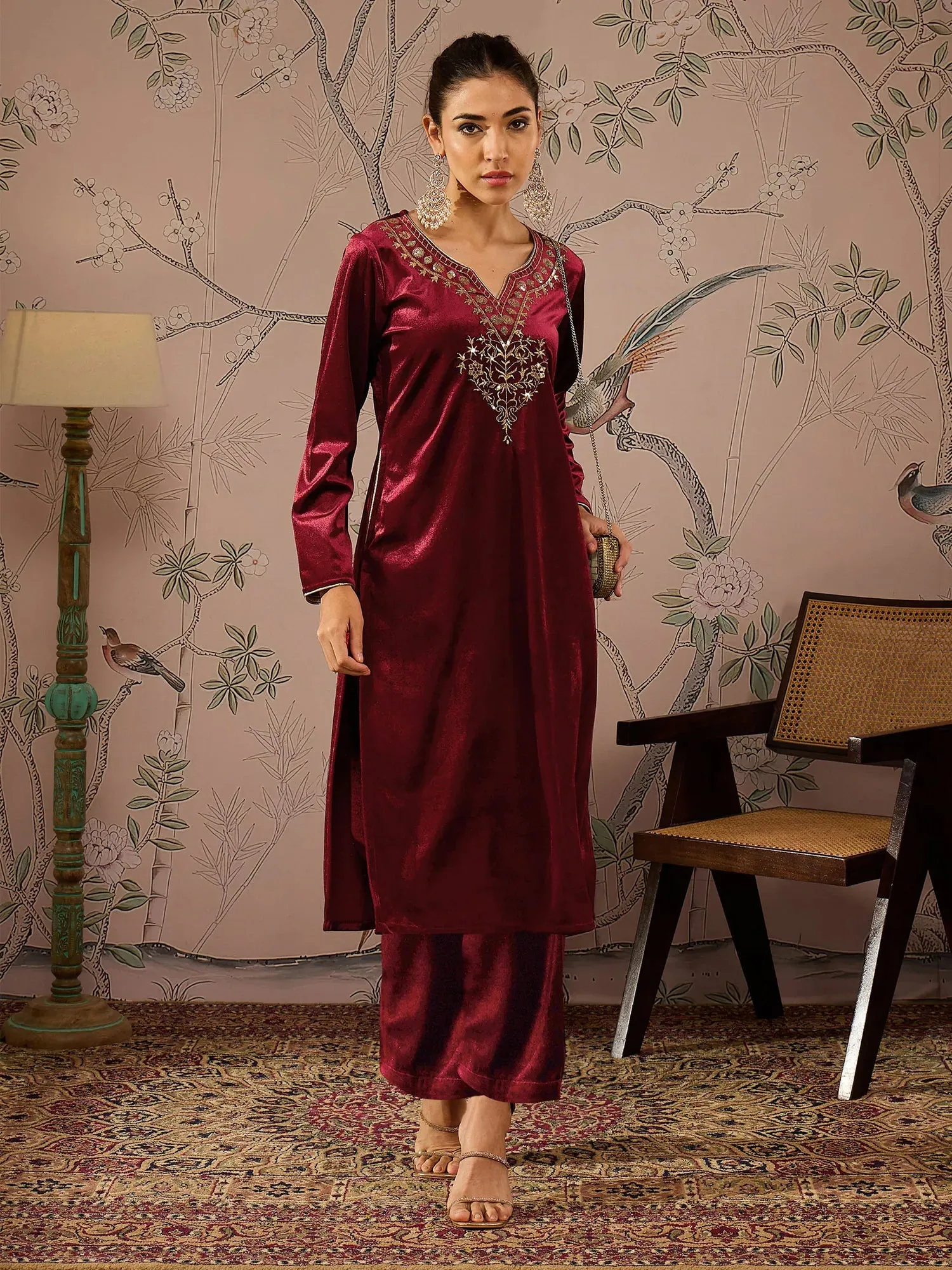 Women Maroon Velvet Elasticated Straight Pants-SHPAN50989