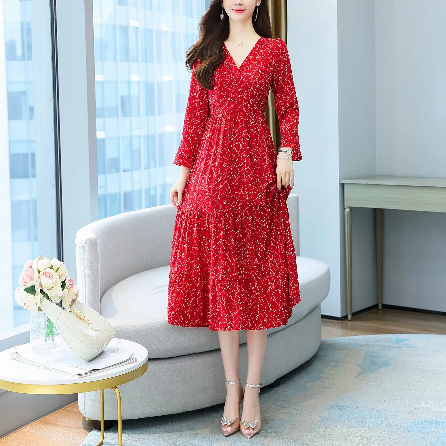 Women's Calf-Length Tiered Dress in Stunning Floral Pattern