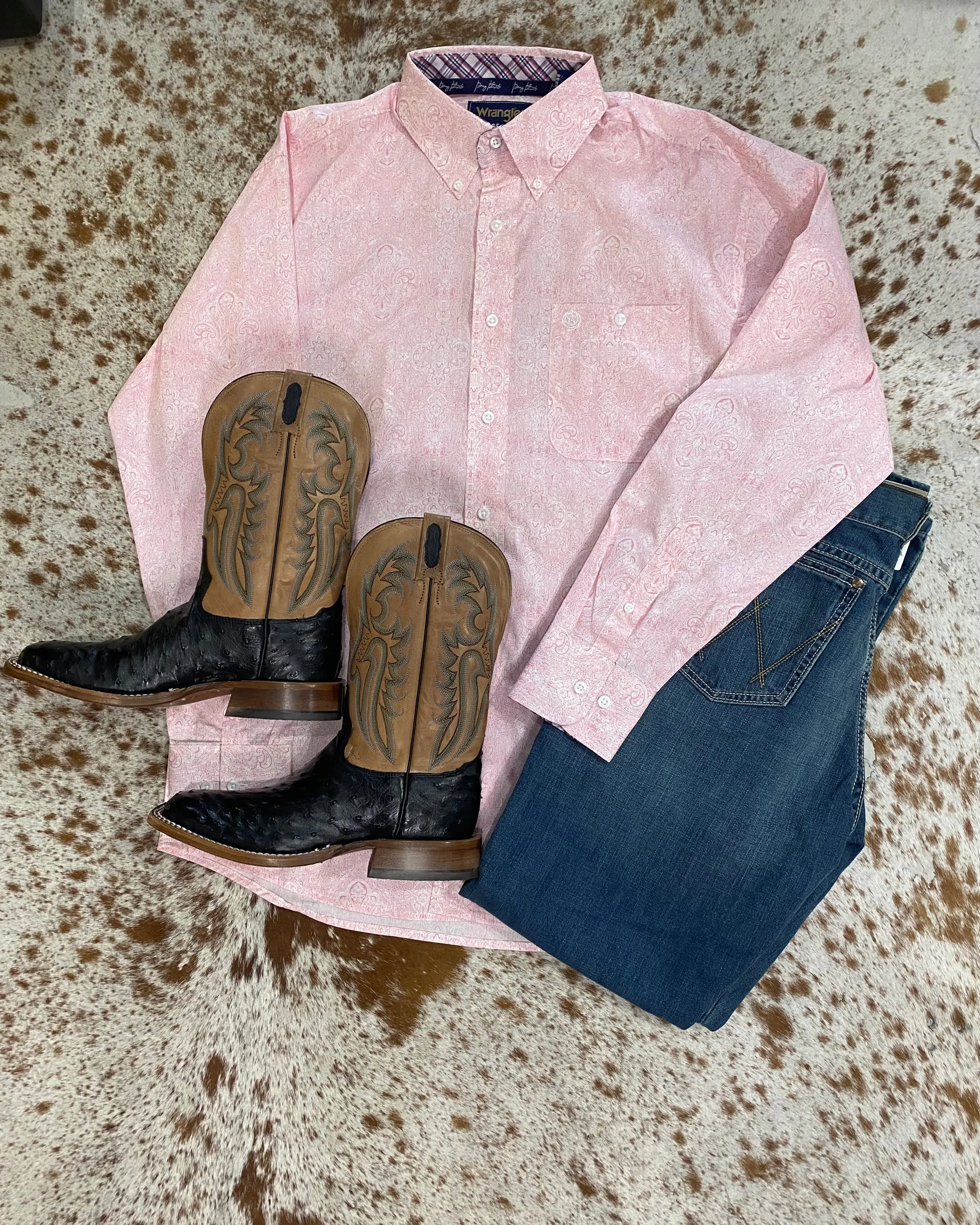 Wrangler George Strait Long Sleeve One Pocket Button Down in Pink Paisley